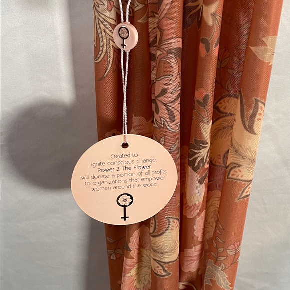 Elegant Floral Smocked Blouse with Tie-Front - Picture 5 of 11